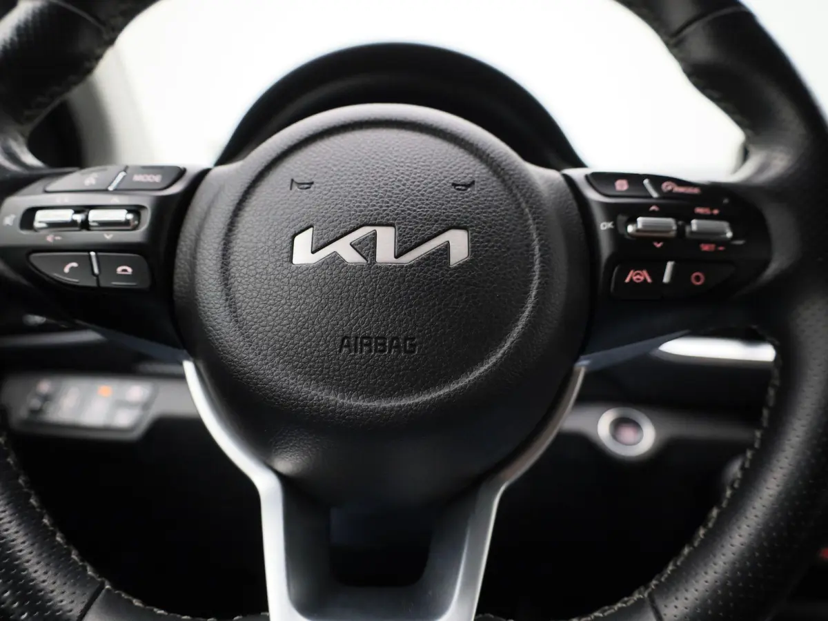 1.0 T-GDi MHEV GT-Line | Navigatie | Apple Carplay/ Android Auto | Half Leder | Trekhaak | Stoel/Stuur verwarming | Climate control | Parkeer sensoren | Camera | Cruise Control | LMV |