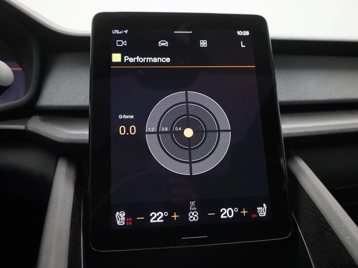 Long Range Single Motor | Automaat | Panorama dak | Virtual cockpit | Stoel/Stuur verwarming | Harman Kardon | Memory seat | Apple carplay/Android auto | Navigatie | Climate control | LMV | 