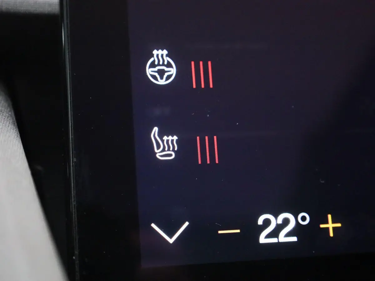 Long Range Single Motor | Automaat | Panorama dak | Virtual cockpit | Stoel/Stuur verwarming | Harman Kardon | Memory seat | Apple carplay/Android auto | Navigatie | Climate control | LMV | 
