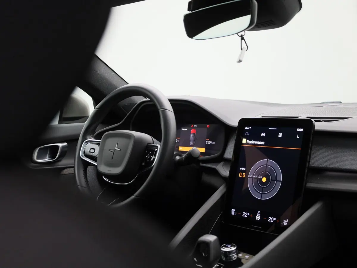 Long Range Single Motor | Automaat | Panorama dak | Virtual cockpit | Stoel/Stuur verwarming | Harman Kardon | Memory seat | Apple carplay/Android auto | Navigatie | Climate control | LMV | 