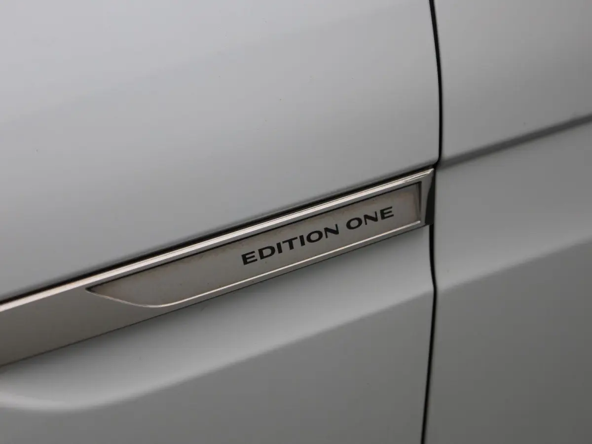1.3 TCe Business Edition One | Trekhaak | Navigatie | Leder | Virtual cockpit | Apple Carplay / Android Auto | Camera | Climate Control | Climate control | Stoel / Stuur verwarming | Lichtme