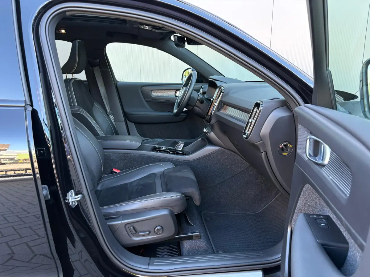 1.5 T4 R-Design Trekhaak/Memory-stoel/Panoramadak/Carplay-Android-auto/360camera