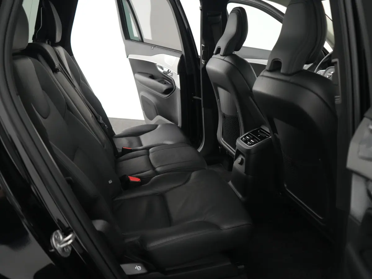 T8 Recharge AWD R-Design | Long Range | Wrap | Luchtvering | Bowers & Wilkins | 360° Camera | Head-Up | Panoramadak | Trekhaak