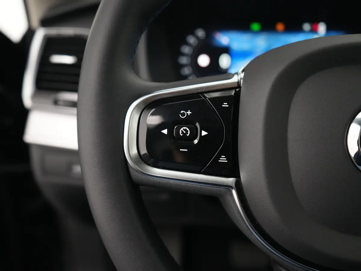 T8 Recharge AWD R-Design | Long Range | Wrap | Luchtvering | Bowers & Wilkins | 360° Camera | Head-Up | Panoramadak | Trekhaak