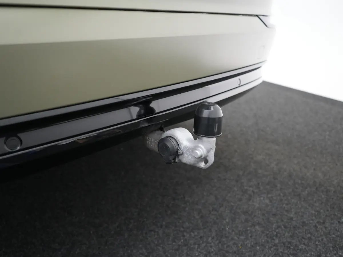 T8 Recharge AWD R-Design | Long Range | Wrap | Luchtvering | Bowers & Wilkins | 360° Camera | Head-Up | Panoramadak | Trekhaak