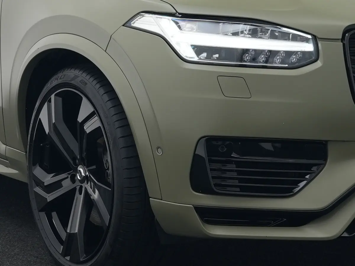 T8 Recharge AWD R-Design | Long Range | Wrap | Luchtvering | Bowers & Wilkins | 360° Camera | Head-Up | Panoramadak | Trekhaak