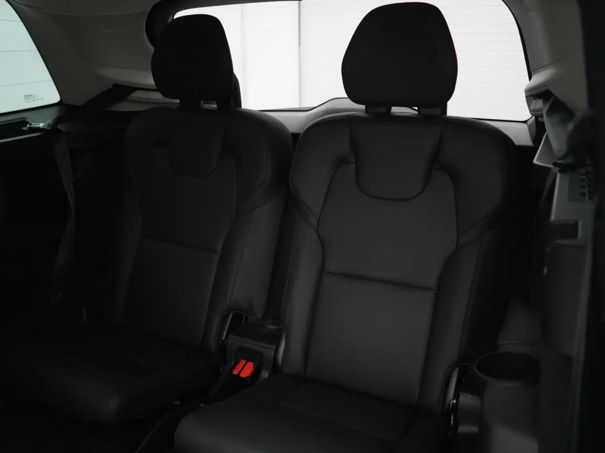 T8 Recharge AWD R-Design | Long Range | Wrap | Luchtvering | Bowers & Wilkins | 360° Camera | Head-Up | Panoramadak | Trekhaak