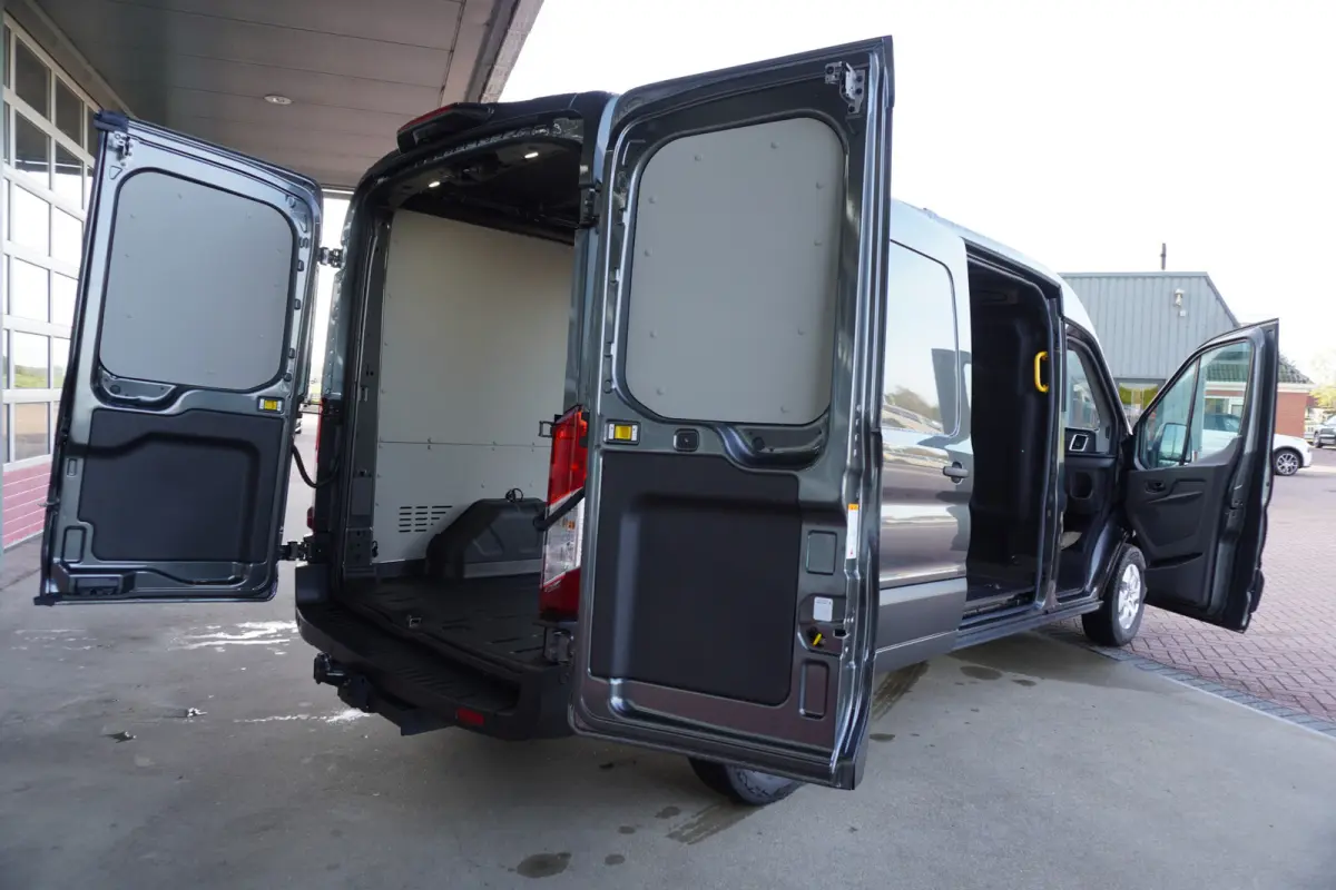 350L 2.0 TDCI 165PK L3H2 Limited Automaat nr.V113 | Airco | Adap. Cruise | 360 Camera
