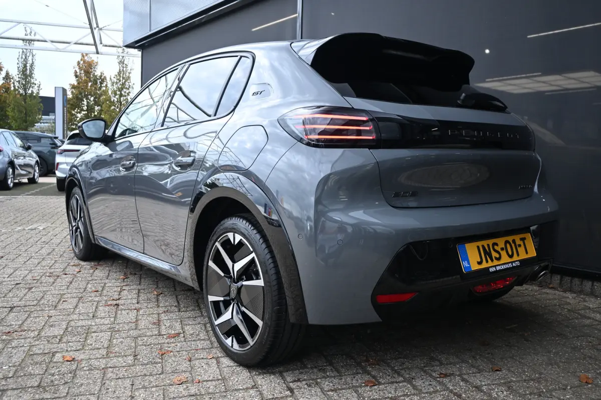1.2 Hybrid 110 e-DCS6 GT tot 8 Jaar Garantie! | Navigatie | 360 Camera | Climate Control | Dodehoekdetectie | !!