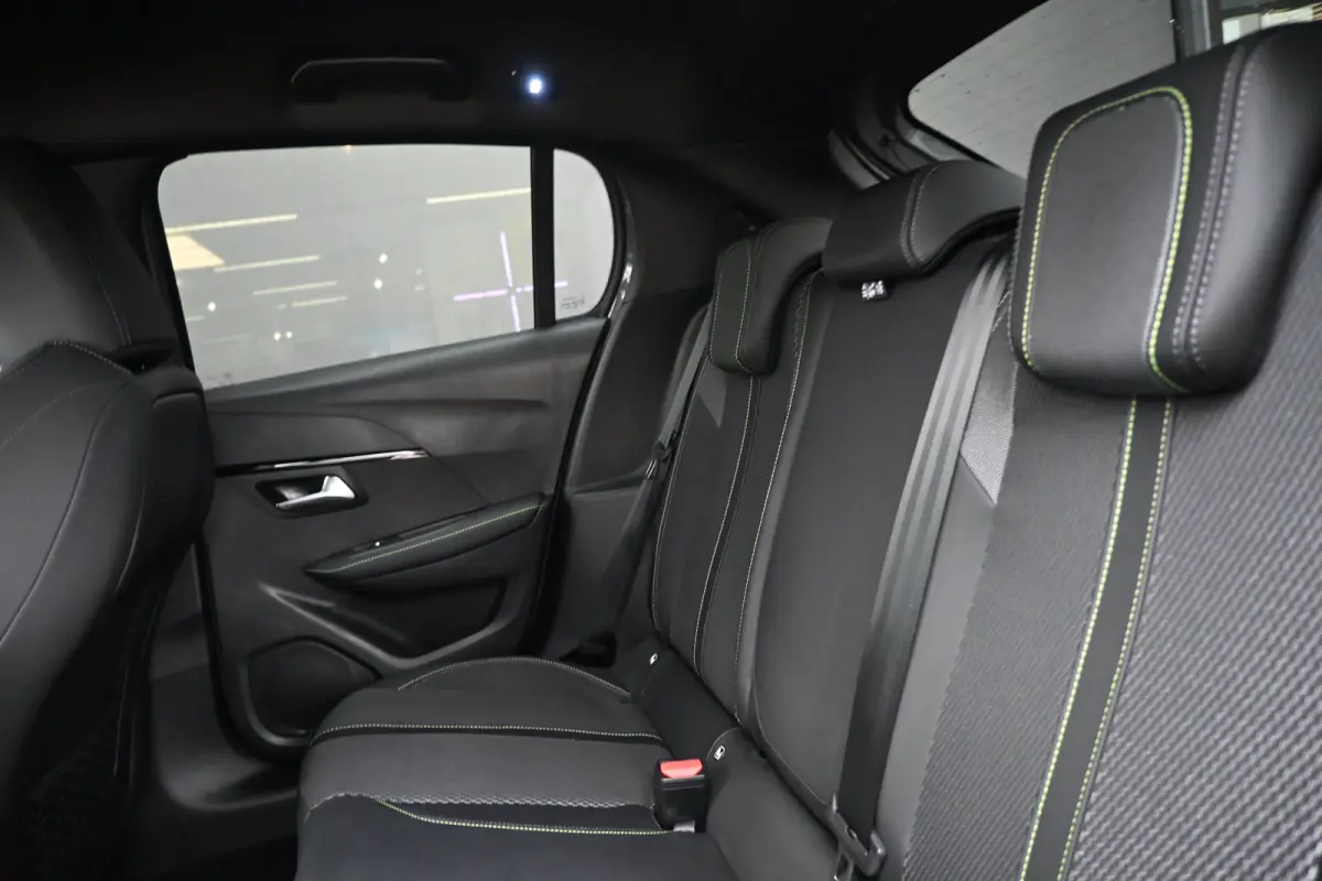 1.2 Hybrid 110 e-DCS6 GT tot 8 Jaar Garantie! | Navigatie | 360 Camera | Climate Control | Dodehoekdetectie | !!