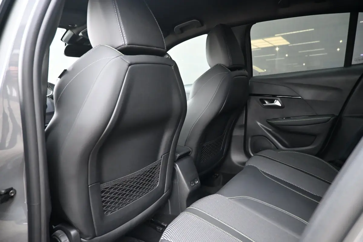 1.2 Hybrid 110 e-DCS6 GT tot 8 Jaar Garantie! | Navigatie | 360 Camera | Climate Control | Dodehoekdetectie | !!