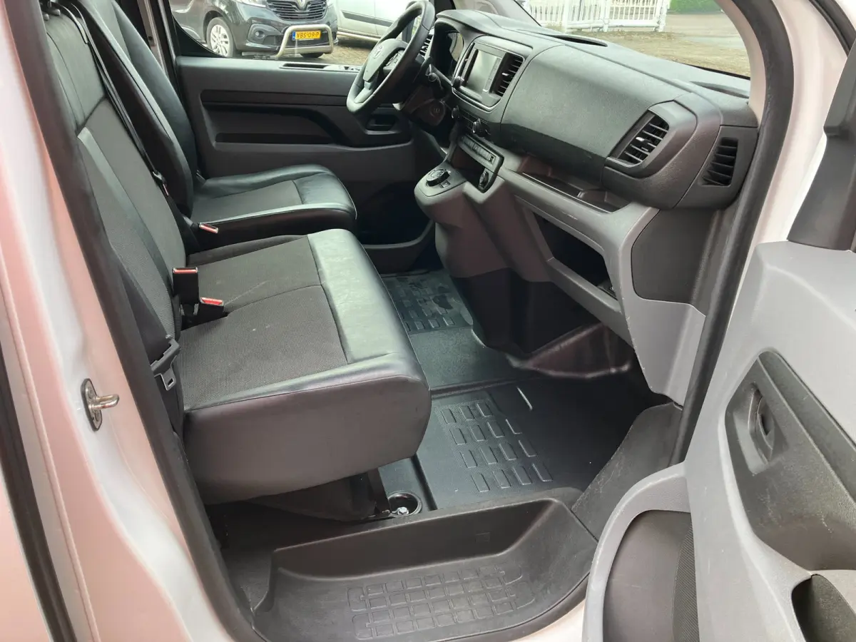 2.0 D-4D Navigator Koelwagen L2