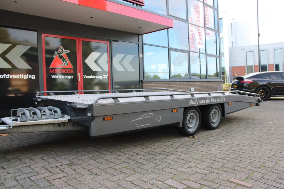 519 1.9 CDI L3 RWD met Tijhof aanhanger en Tijhof opbouw