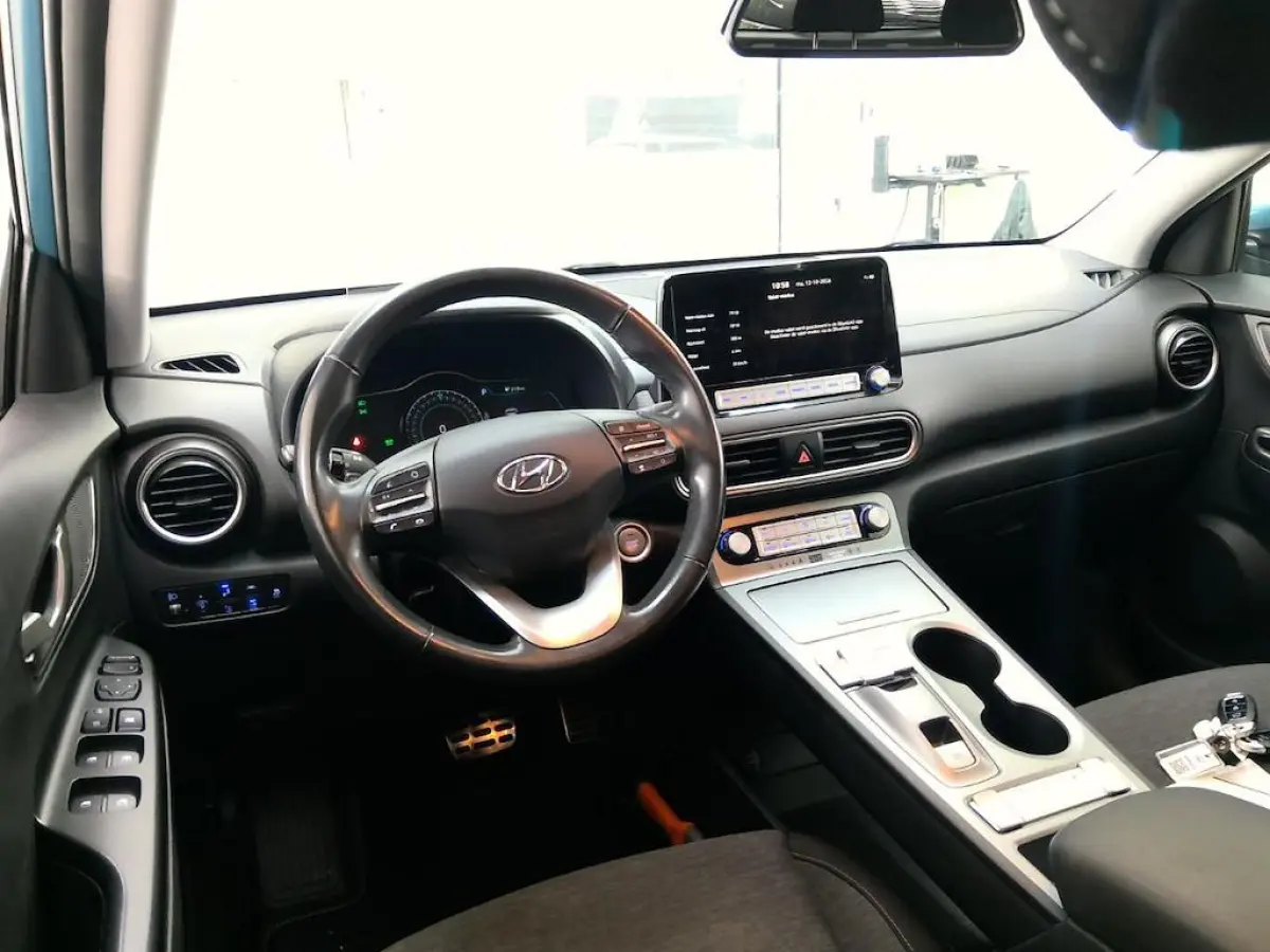 EV FASHION 64 kWh (100% SOH) I 3-FASE LADEN I TREKHAAK I CLIMATE CONTROL I APPLE CARPLAY