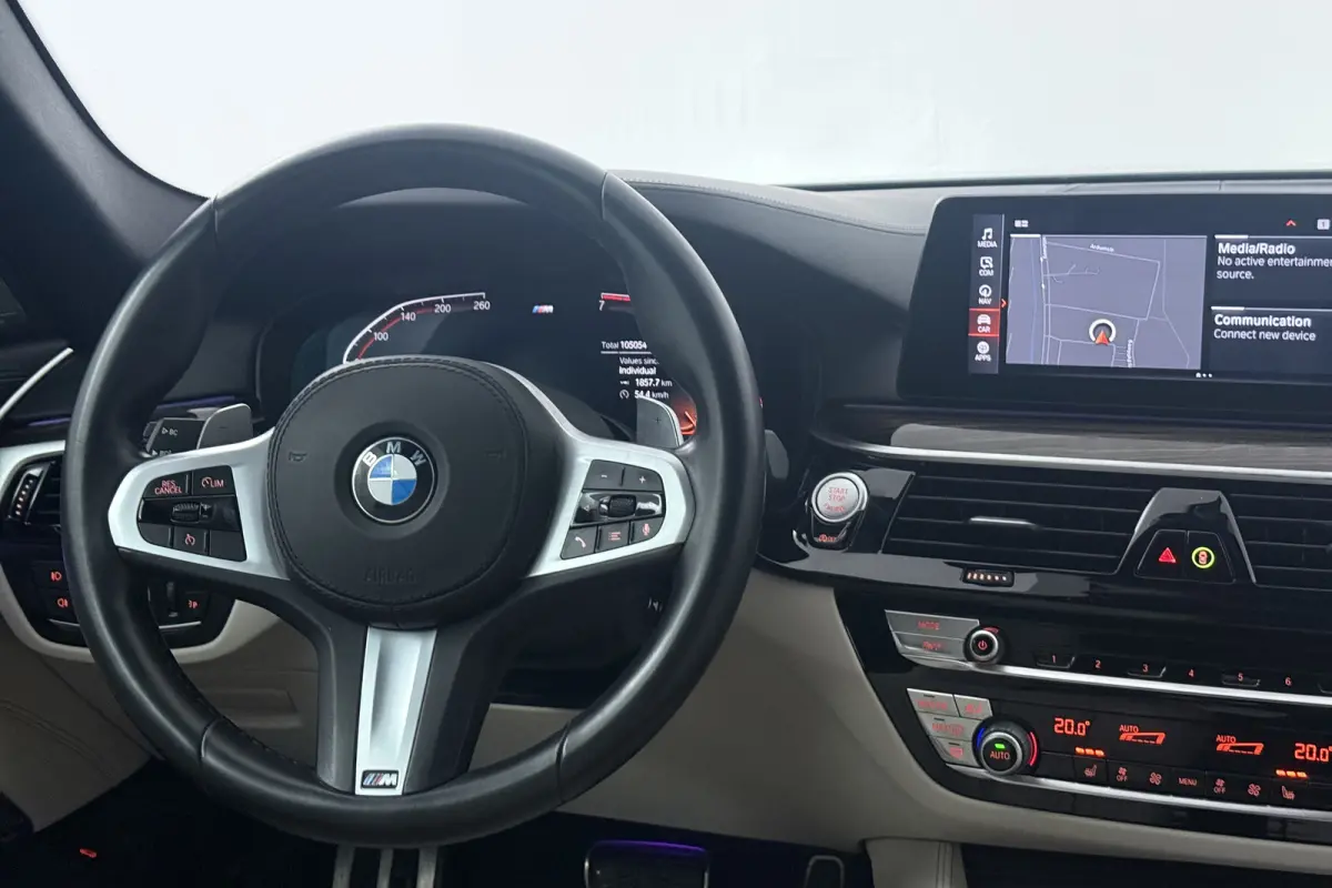 520i High Executive Edition (STOELVERWARMING, H/K AUDIO, ELEKTR STOELEN, SFEERVERLICHTING)