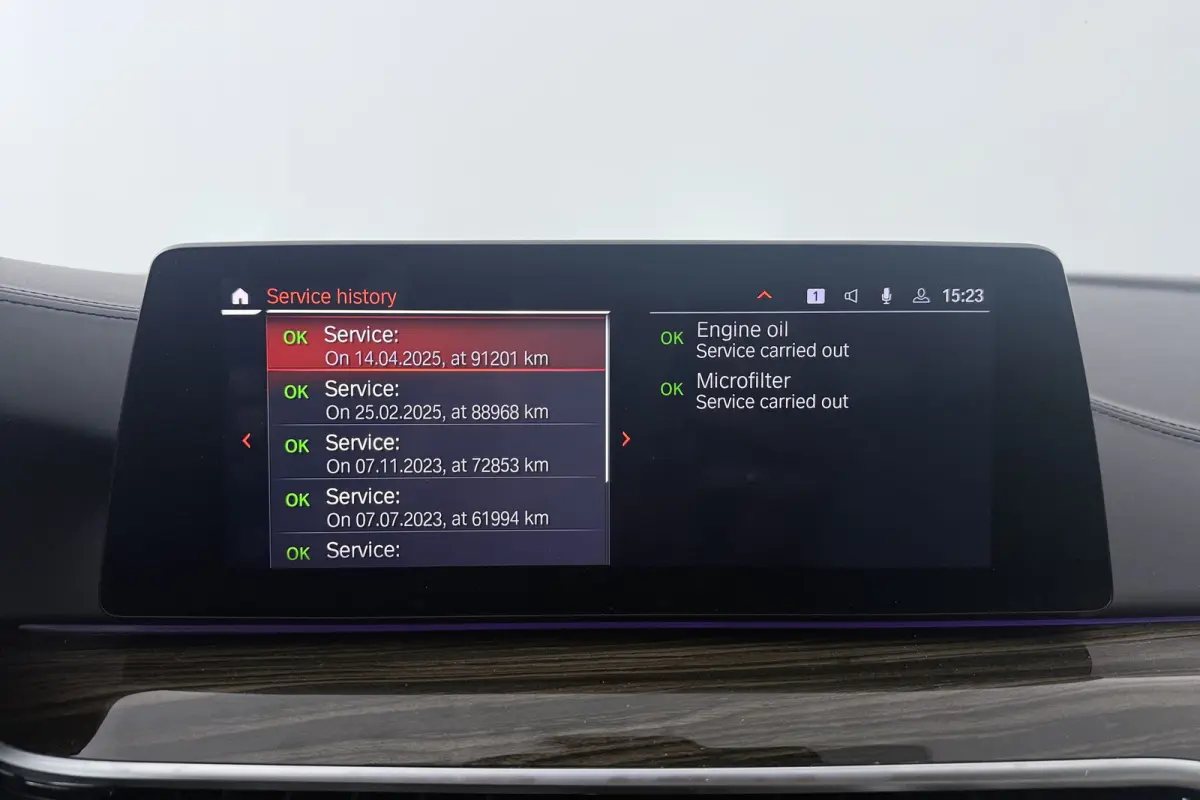 520i High Executive Edition (STOELVERWARMING, H/K AUDIO, ELEKTR STOELEN, SFEERVERLICHTING)