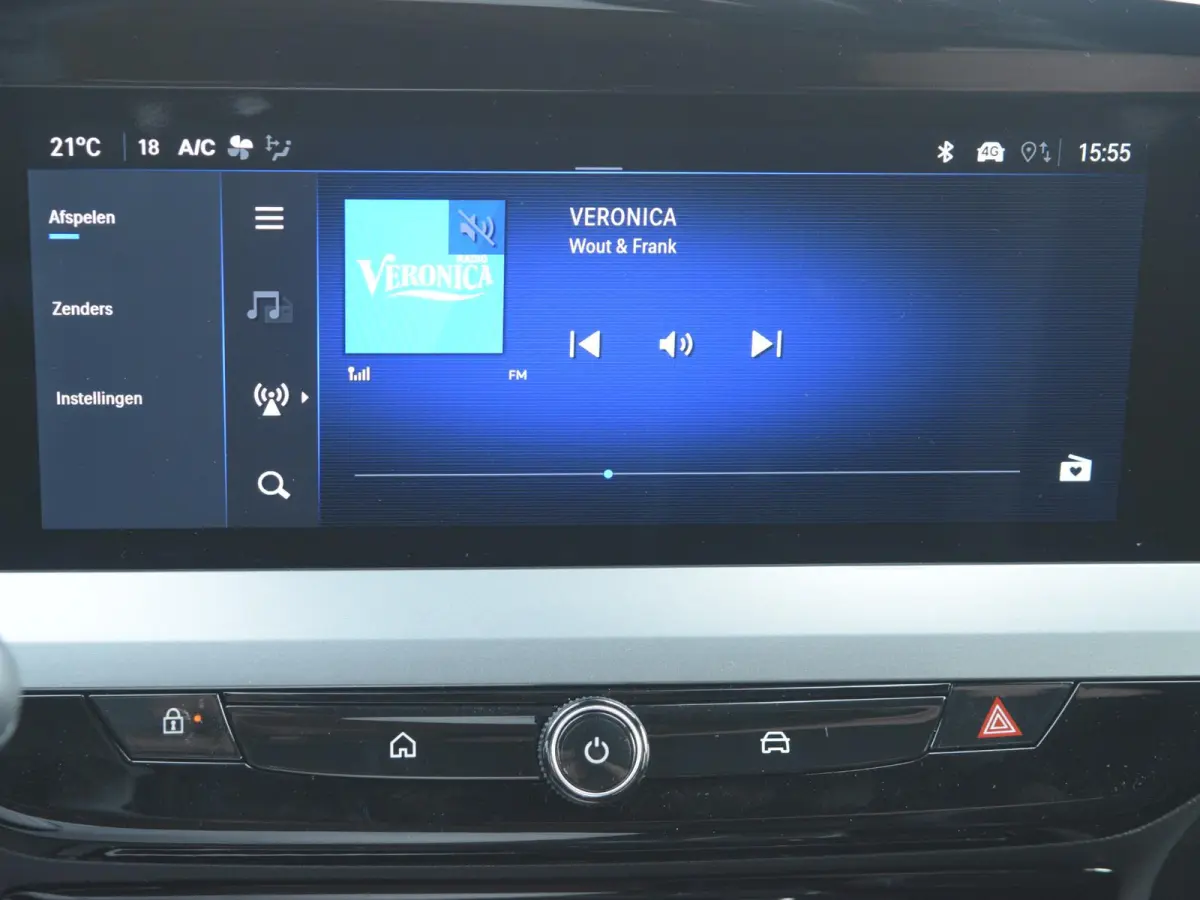 1.2 Turbo Hybrid Business Edition UIT VOORRAAD LEVERBAAR