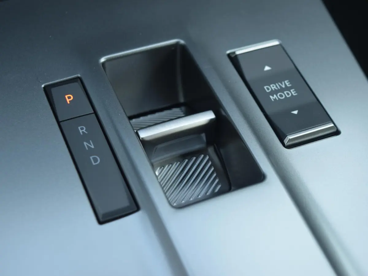 1.2 Turbo Hybrid Business Edition UIT VOORRAAD LEVERBAAR