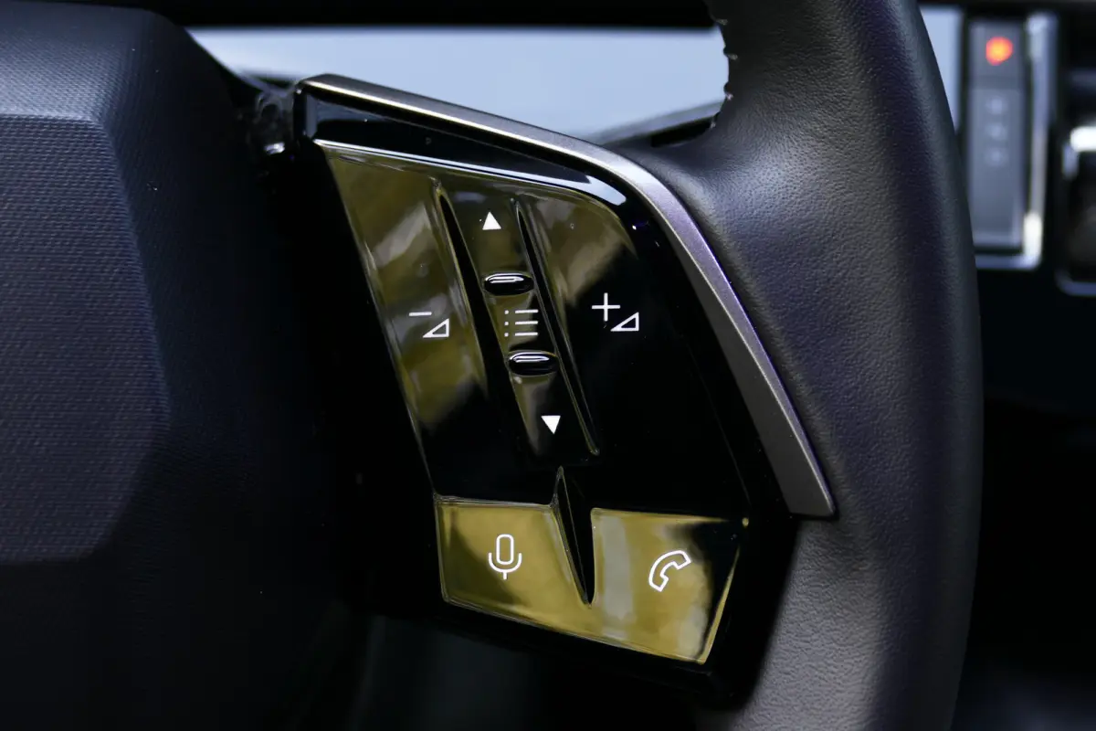 73KWH 210PK ALLURE / CAMERA / FULL-LED / KEYLESS / 97% SOH / 8 JAAR GARANTIE / NAVI / CLIMA / BLUETOOTH / CRUISECONTROL / 1E EIGENAAR / SCHITTERENDE STAAT !!