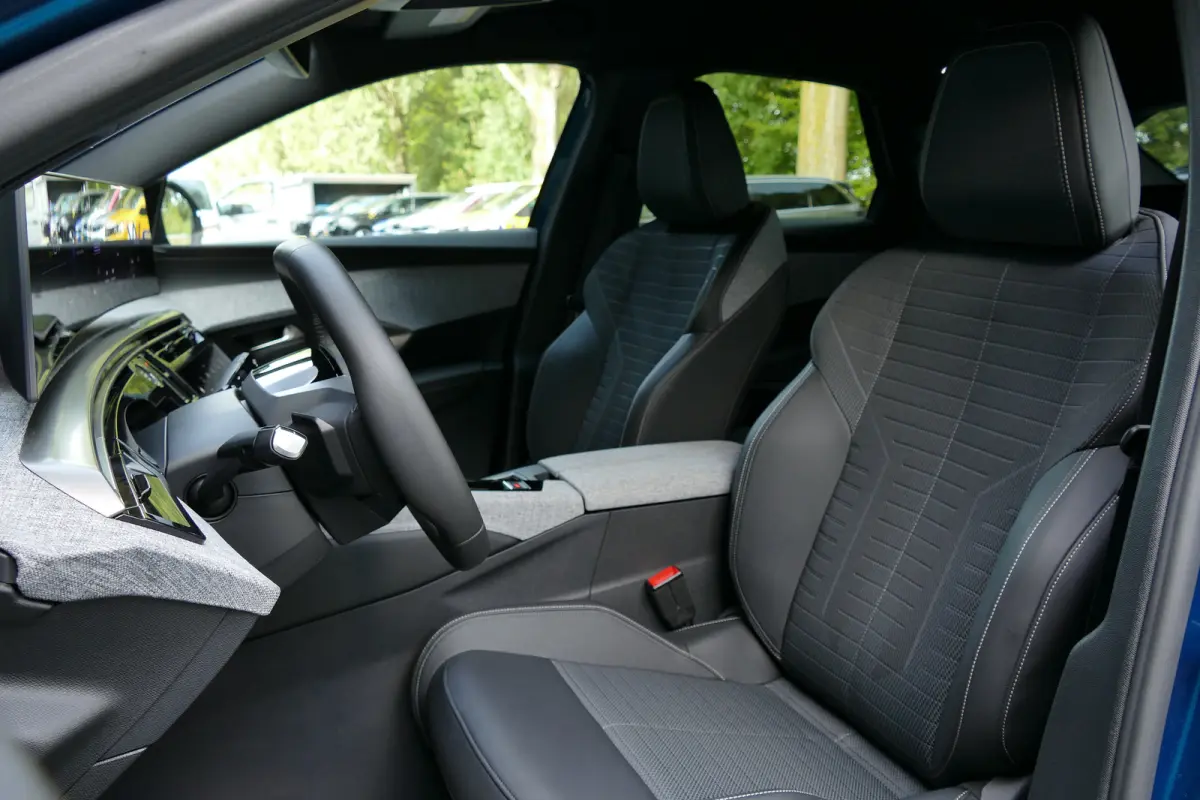 73KWH 210PK ALLURE / CAMERA / FULL-LED / KEYLESS / 97% SOH / 8 JAAR GARANTIE / NAVI / CLIMA / BLUETOOTH / CRUISECONTROL / 1E EIGENAAR / SCHITTERENDE STAAT !!