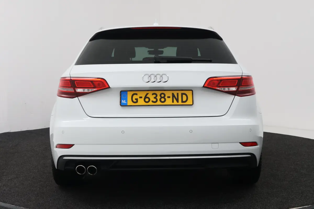 1.5 TFSI CoD Design Pro Line Plus (STOELVERWARMING, NAVIGATIE, CRUISE CONTROL, PARKEERSENSOREN)