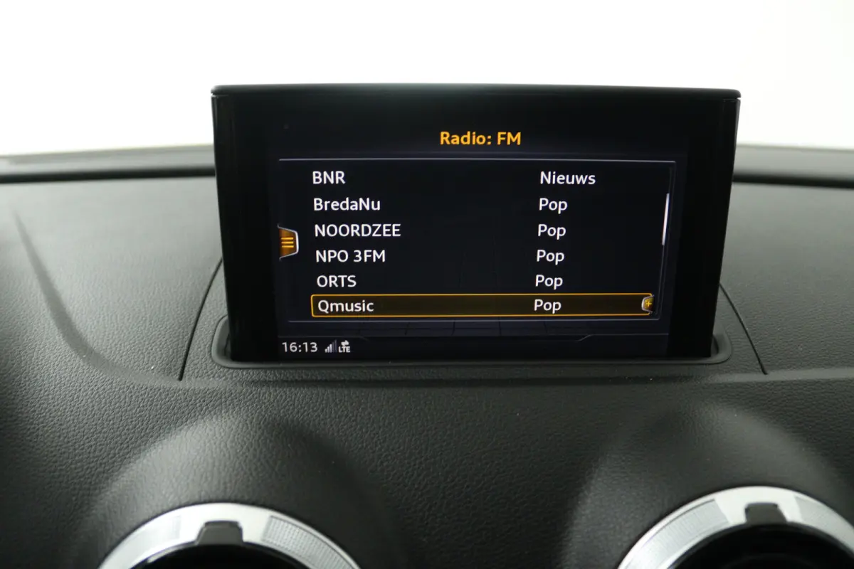 1.5 TFSI CoD Design Pro Line Plus (STOELVERWARMING, NAVIGATIE, CRUISE CONTROL, PARKEERSENSOREN)