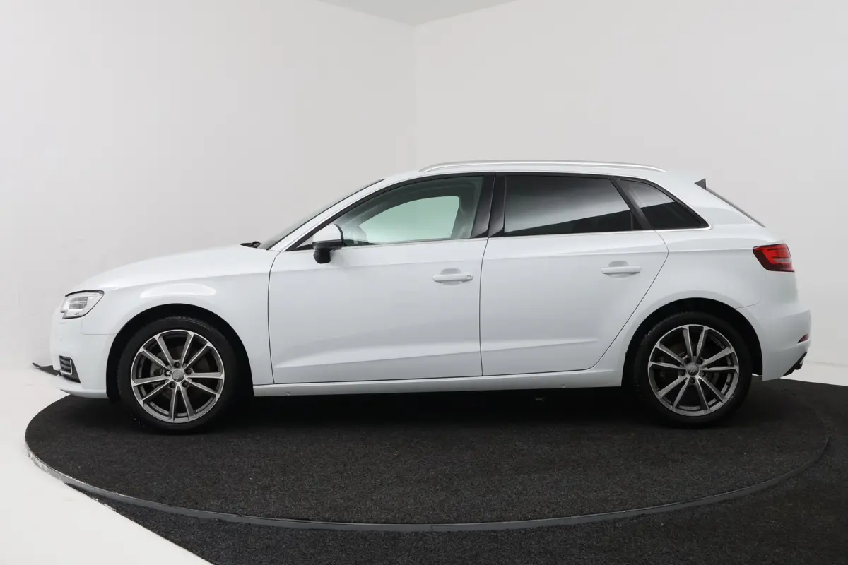 1.5 TFSI CoD Design Pro Line Plus (STOELVERWARMING, NAVIGATIE, CRUISE CONTROL, PARKEERSENSOREN)
