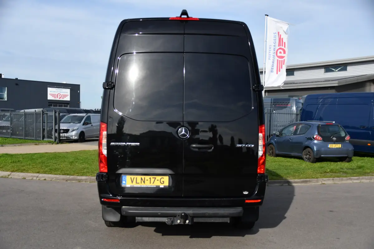 317 1.9 CDI L2H2 Black Edition Camera, Cruise, Carplay, 3500kg, Clima, Sensoren, Automaat, Multimedia, Uniek!