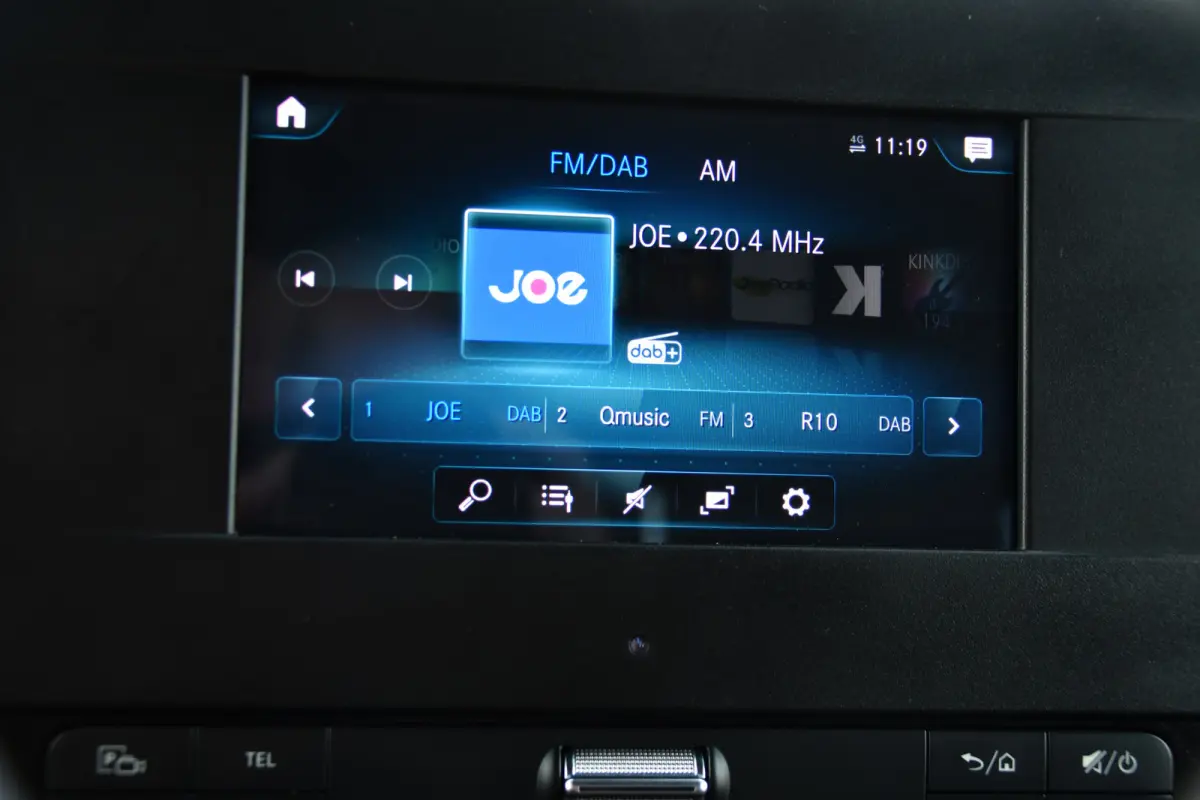317 1.9 CDI L2H2 Black Edition Camera, Cruise, Carplay, 3500kg, Clima, Sensoren, Automaat, Multimedia, Uniek!