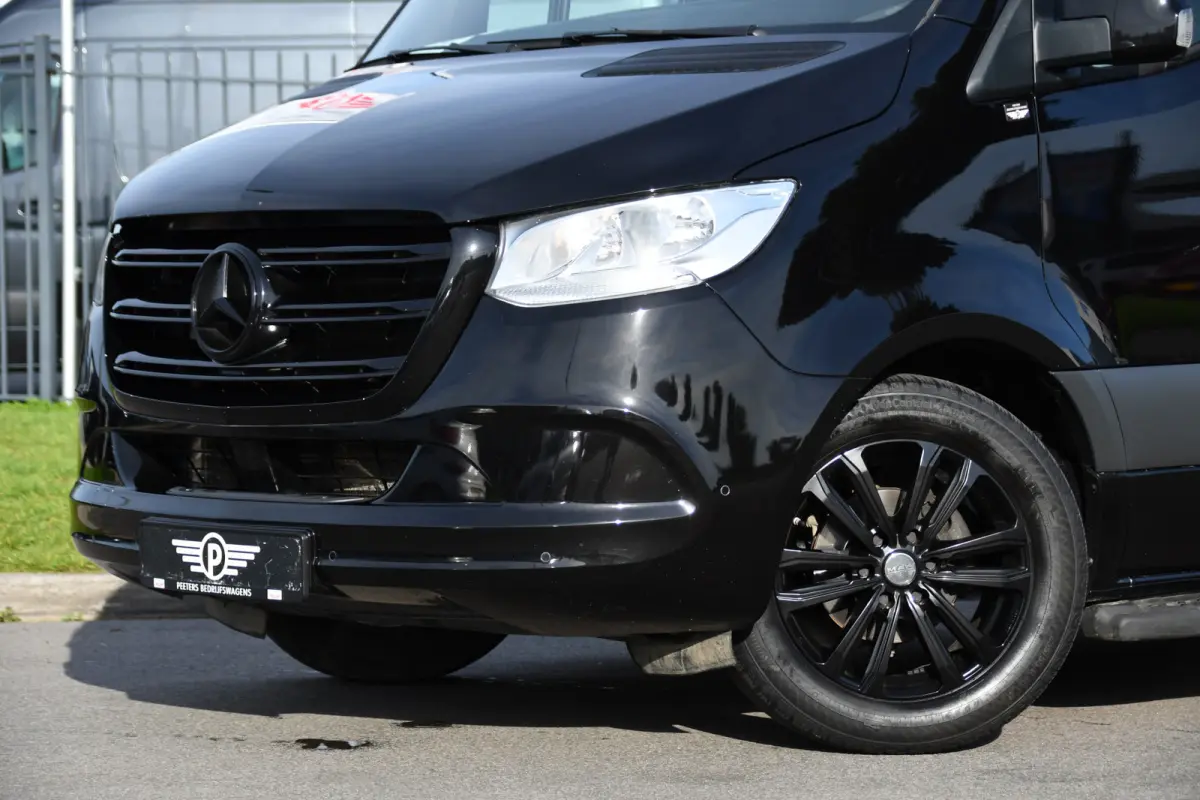 317 1.9 CDI L2H2 Black Edition Camera, Cruise, Carplay, 3500kg, Clima, Sensoren, Automaat, Multimedia, Uniek!