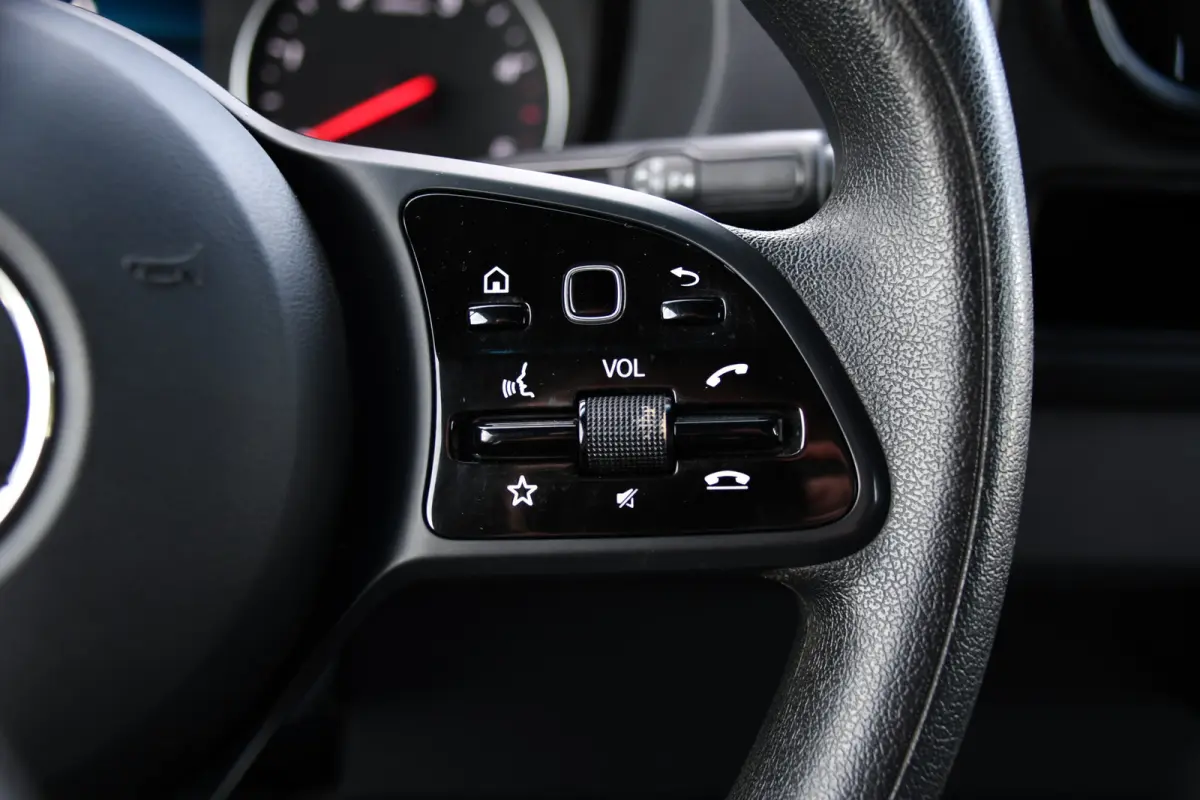 317 1.9 CDI L2H2 Black Edition Camera, Cruise, Carplay, 3500kg, Clima, Sensoren, Automaat, Multimedia, Uniek!
