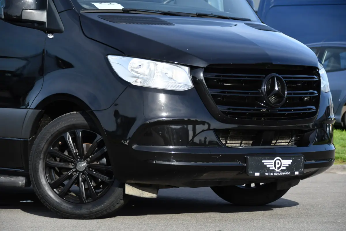 317 1.9 CDI L2H2 Black Edition Camera, Cruise, Carplay, 3500kg, Clima, Sensoren, Automaat, Multimedia, Uniek!