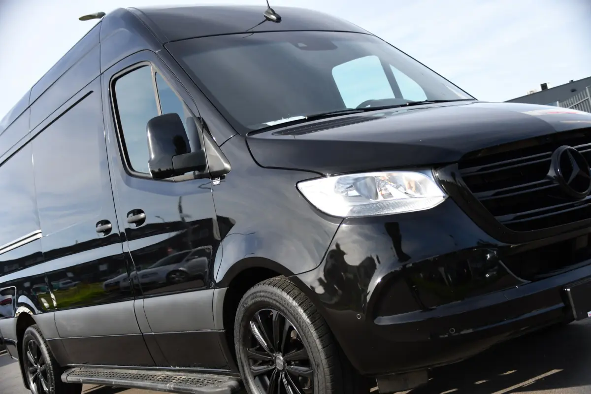 317 1.9 CDI L2H2 Black Edition Camera, Cruise, Carplay, 3500kg, Clima, Sensoren, Automaat, Multimedia, Uniek!