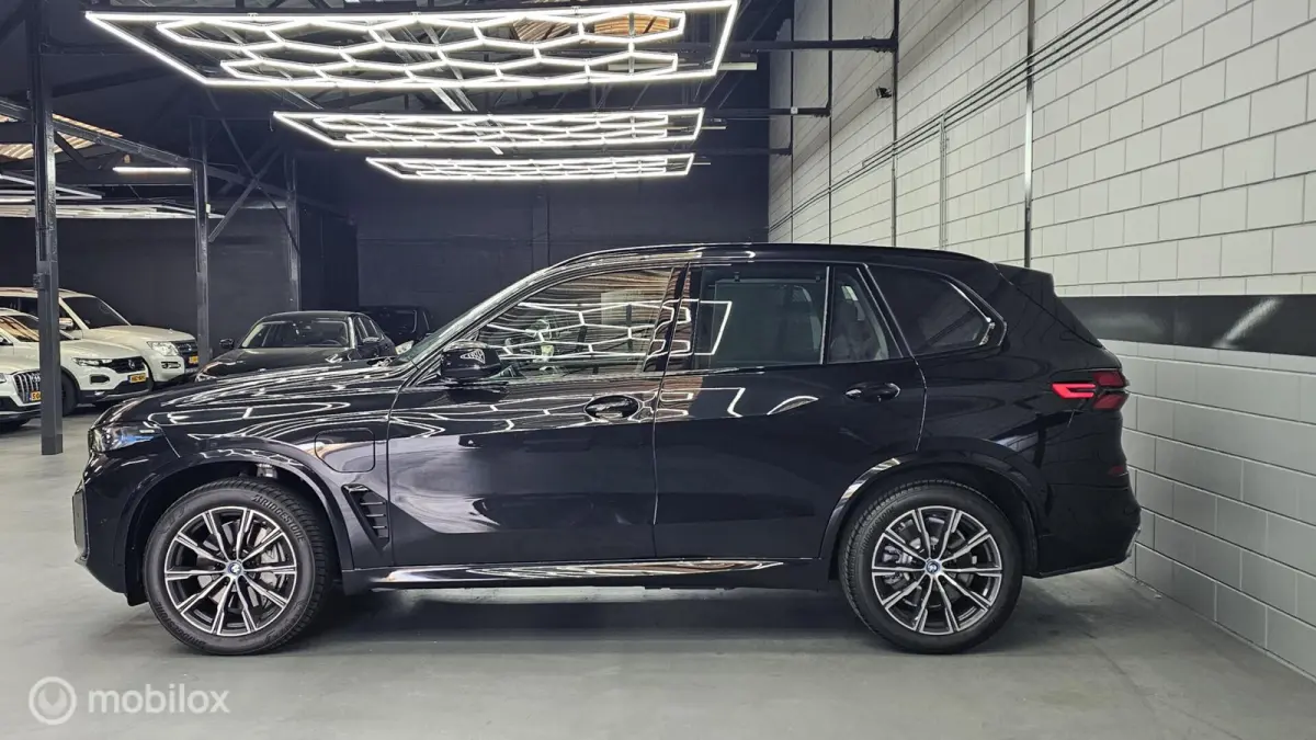 xDrive 50e 3.0ie met 390PK Bj 2025 Lage KM !