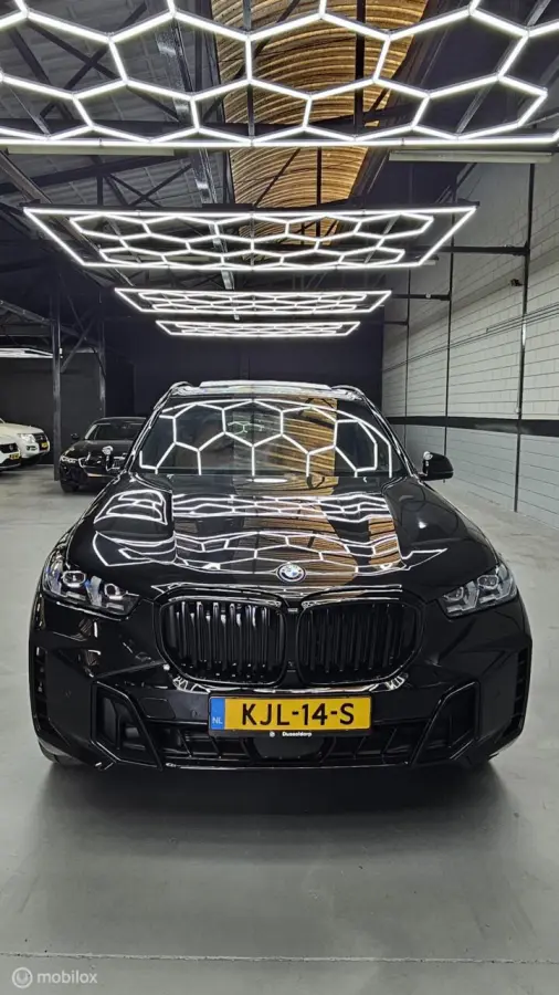 xDrive 50e 3.0ie met 390PK Bj 2025 Lage KM !