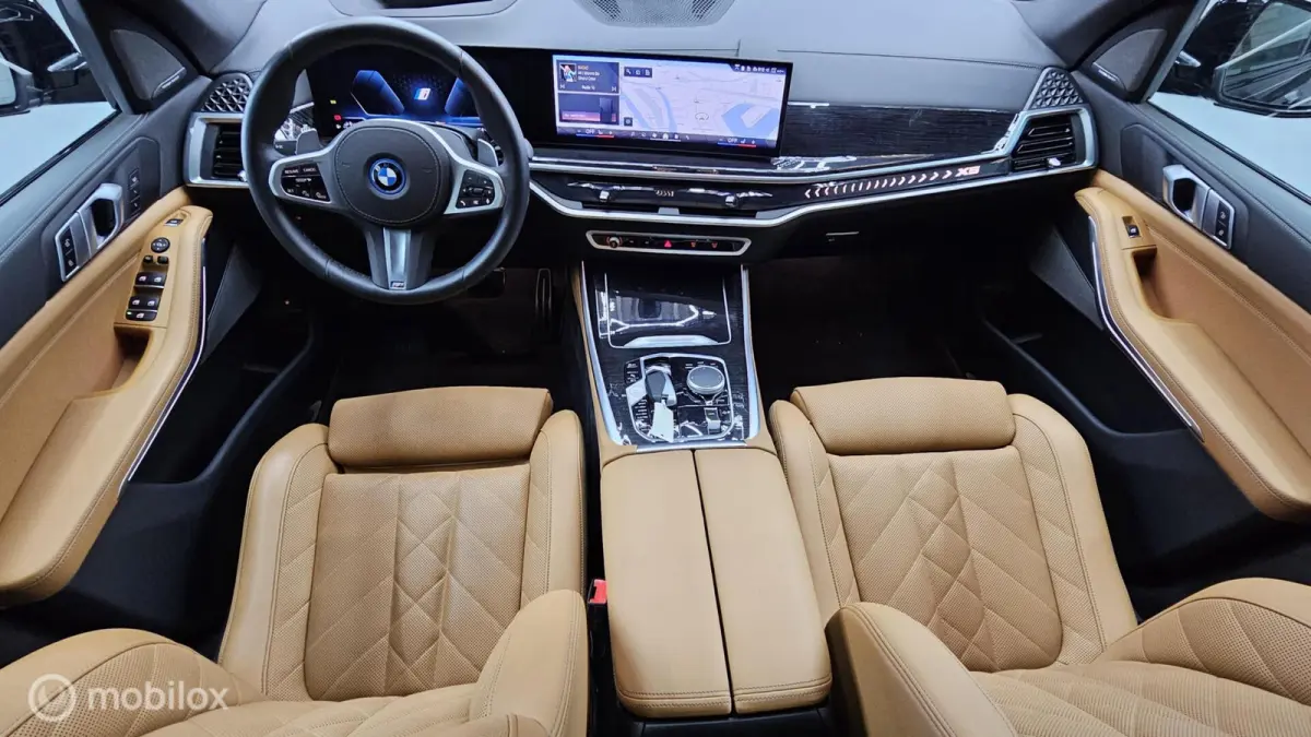 xDrive 50e 3.0ie met 390PK Bj 2025 Lage KM !