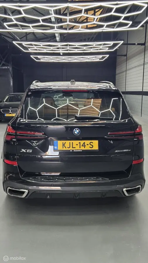 xDrive 50e 3.0ie met 390PK Bj 2025 Lage KM !