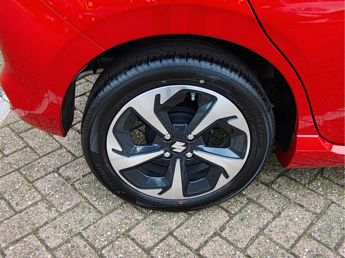 1.2 STYLE SMART HYBRID AUTOMAAT Direct Leverbaar | Tot 10 JAAR GARANTIE! Inclusief € 2.600,- Voorraad Voordeel