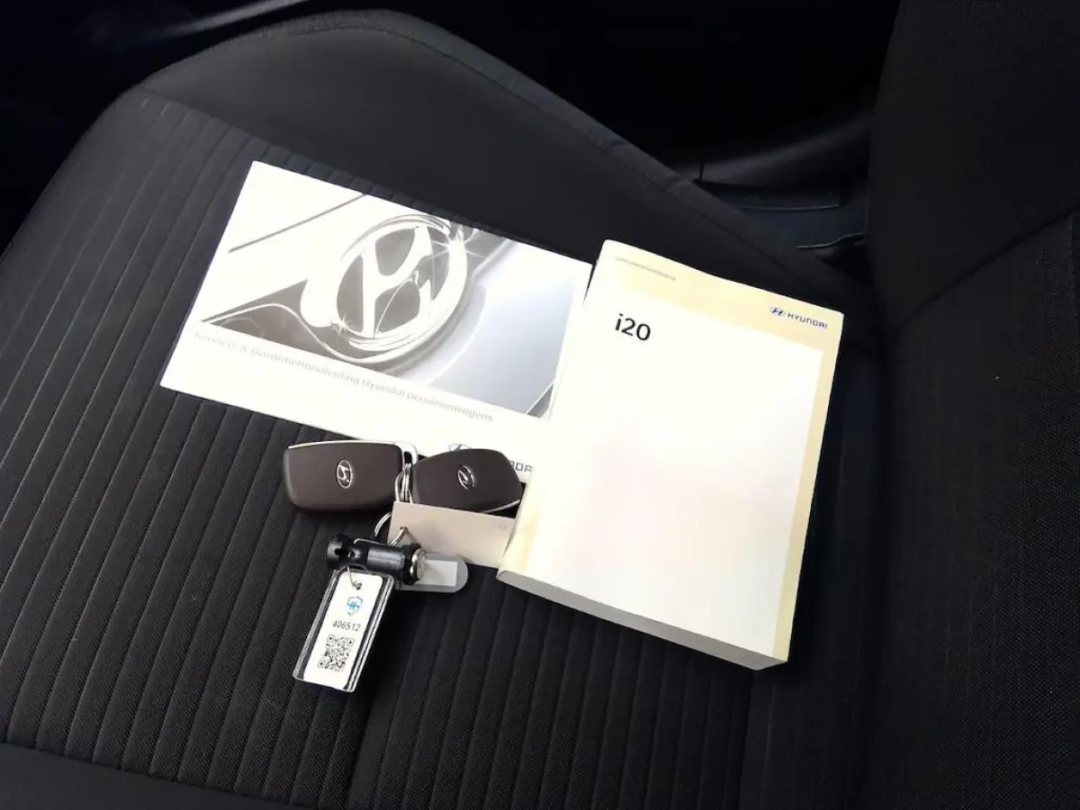 1.0 T-GDI PREMIUM I APPLE CARPLAY I CLIMATE CONTROL I CRUISE CONTROL I NAVIGATIESYSTEEM
