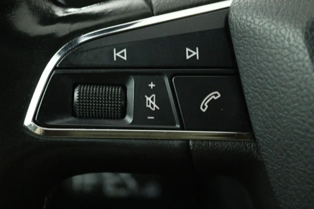 1.4 EcoTSI Xcellence (PANORAMADAK, STOELVERWARMING, CAMERA, CRUISE ADAPTIEF)