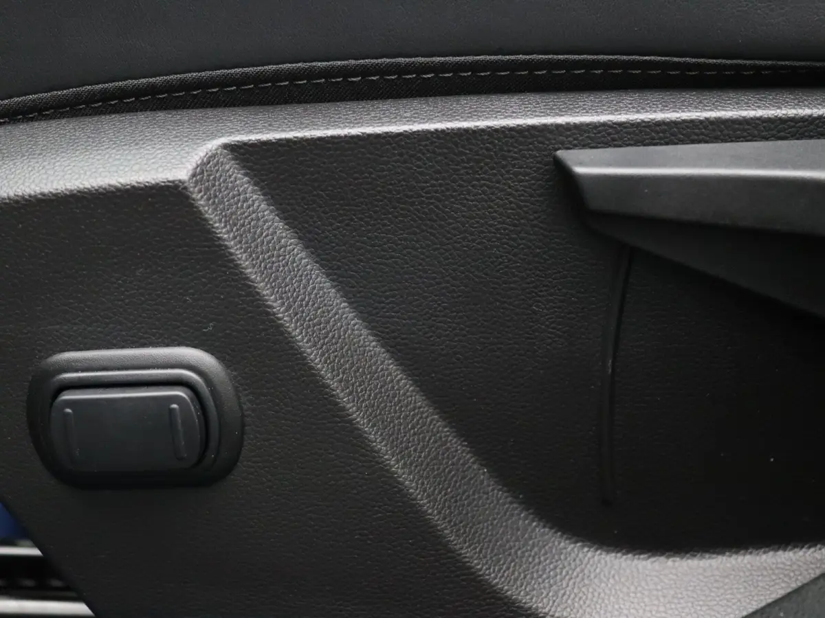 EV87 long range esprit Alpine Apple Carplay/Android Auto | Climate