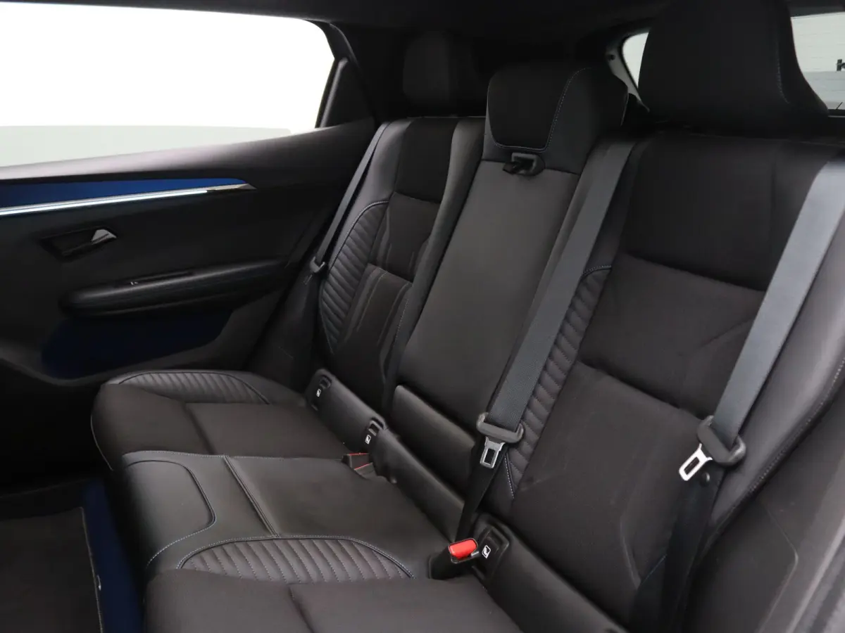 EV87 long range esprit Alpine Apple Carplay/Android Auto | Climate