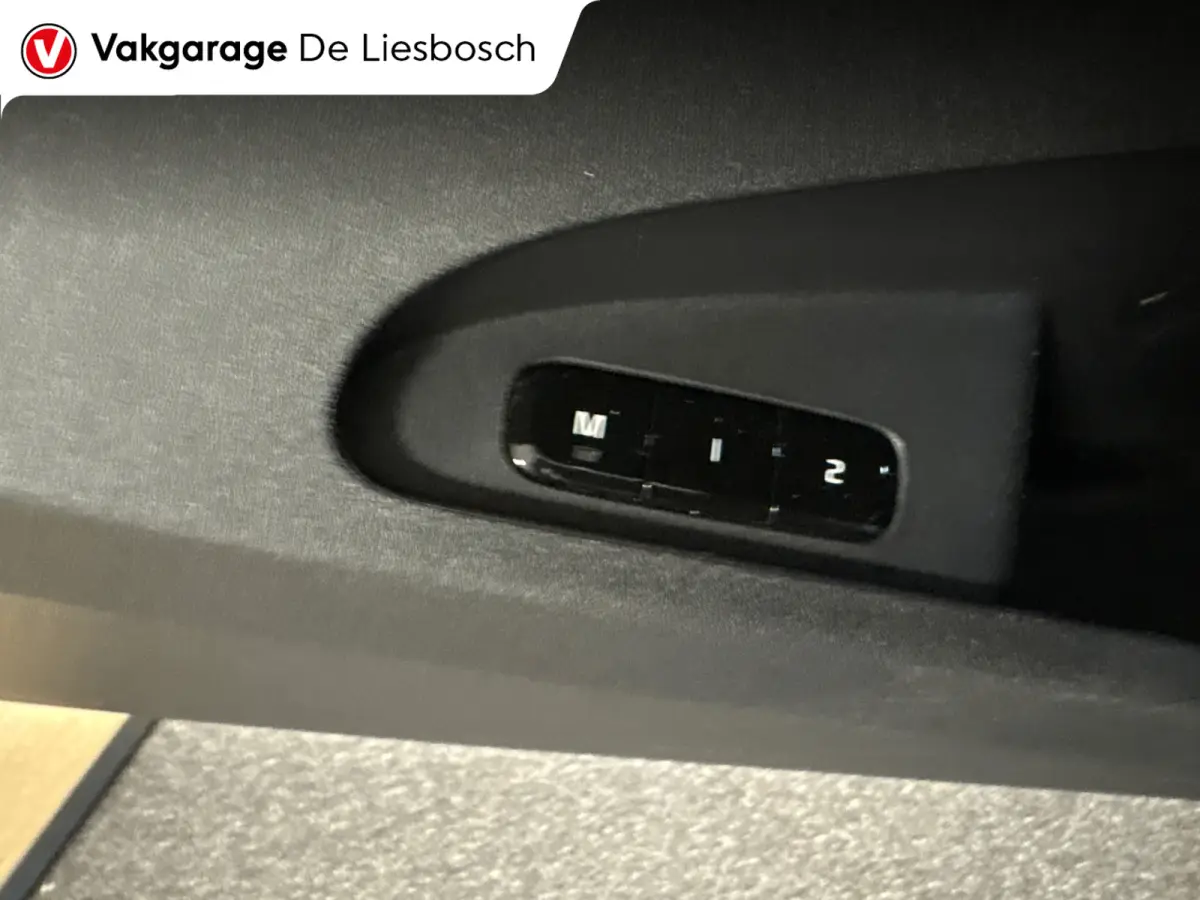 Long Range Single Motor 78 kWh/pano/trekhaak/harman kardon/memory