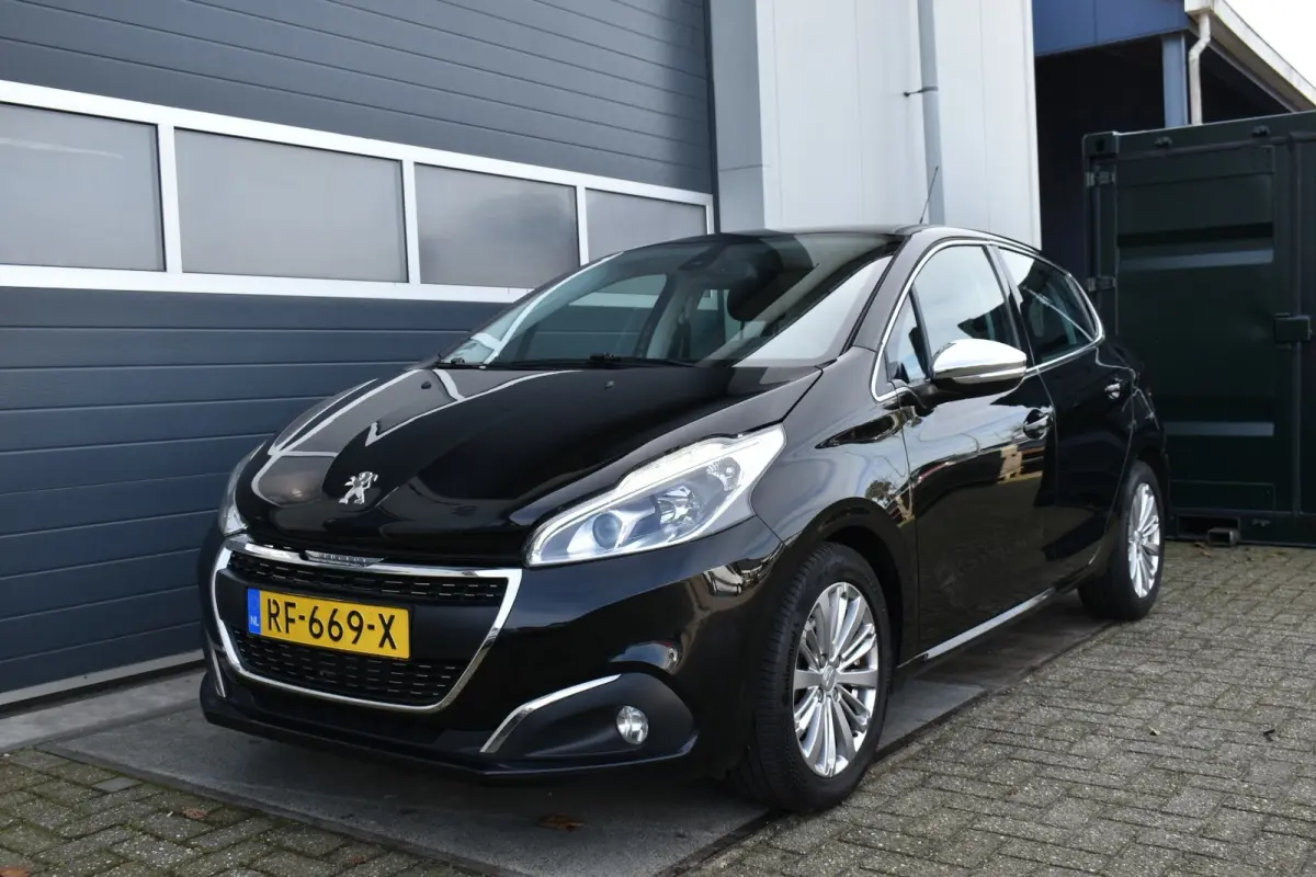 1.6 BlueHDi Blue Lease Executive