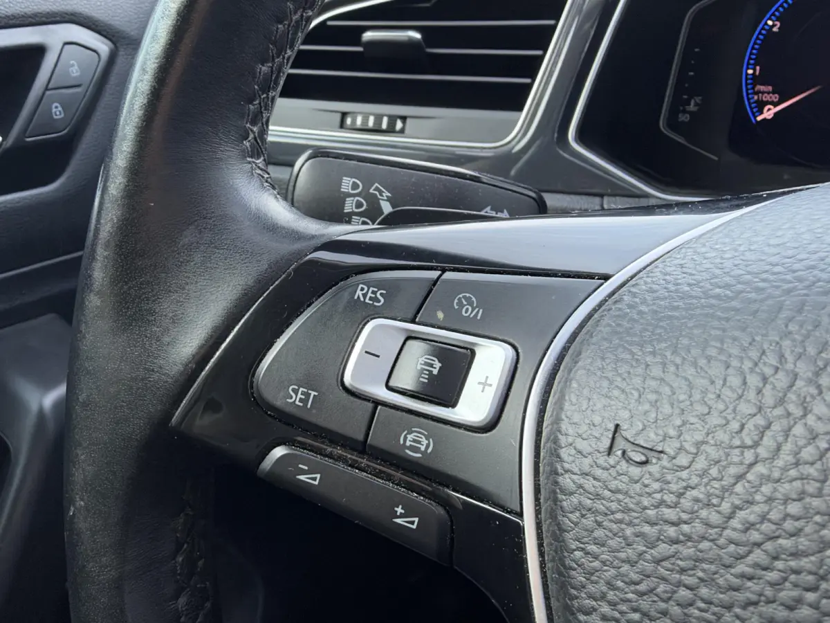 1.5 TSI Sport Business R | ACC | Stoel+Stuurverwarming | Achteruitrijcamera | Lane Assist | Blind Spot |