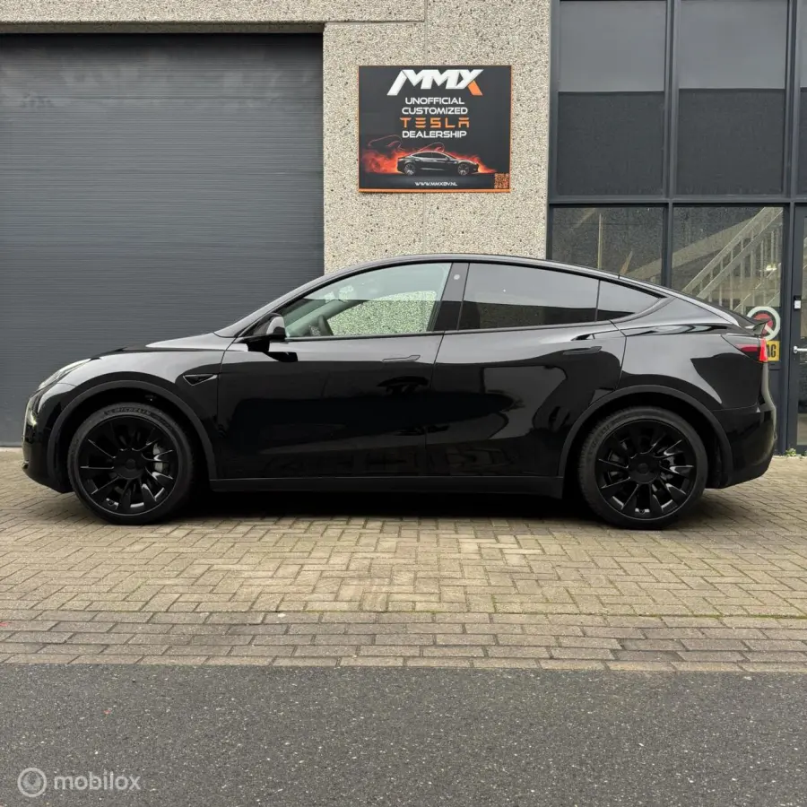 Long Range AWD+MMX PACK+20"+TREKHAAK+SOH 95.9%