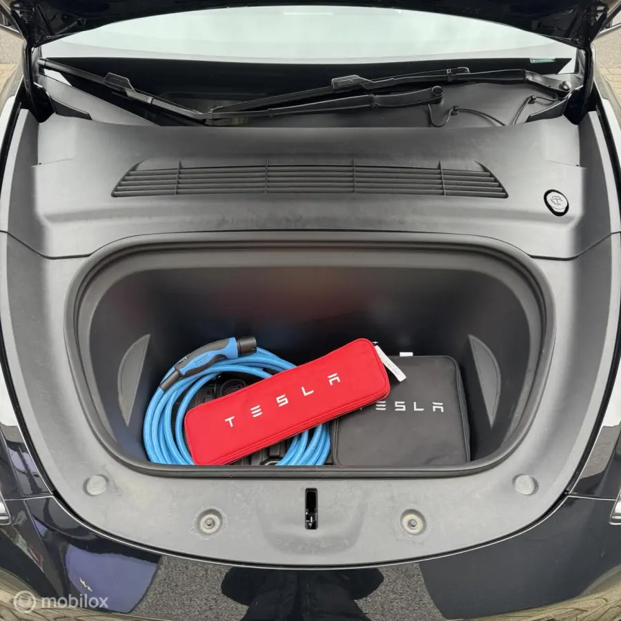 Long Range AWD+MMX PACK+20"+TREKHAAK+SOH 95.9%