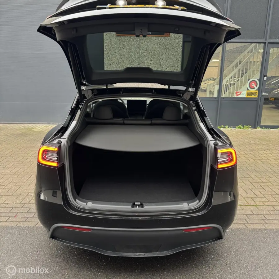 Long Range AWD+MMX PACK+20"+TREKHAAK+SOH 95.9%