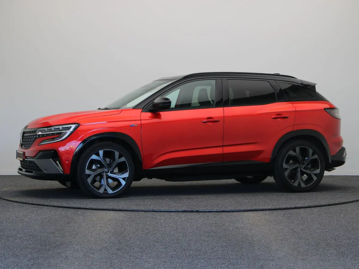 E-Tech full hybrid 200pk techno esprit Alpine | Elektrische achterklep | Cruise Control | Climate Control | Stuurwielverwarming | Trekhaak | Achteruitrijcamera | Apple carplay/Android auto |