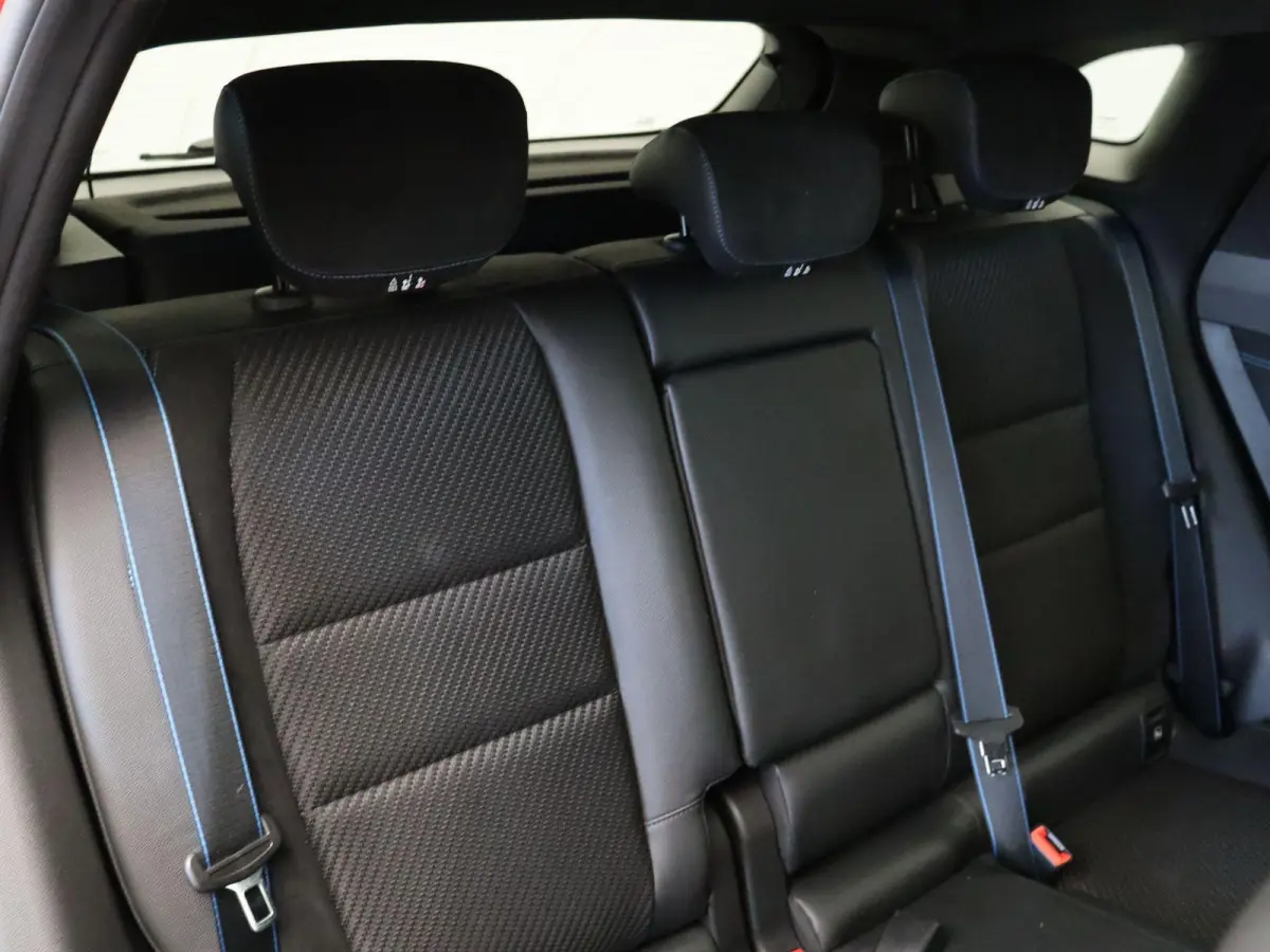 E-Tech full hybrid 200pk techno esprit Alpine | Elektrische achterklep | Cruise Control | Climate Control | Stuurwielverwarming | Trekhaak | Achteruitrijcamera | Apple carplay/Android auto |